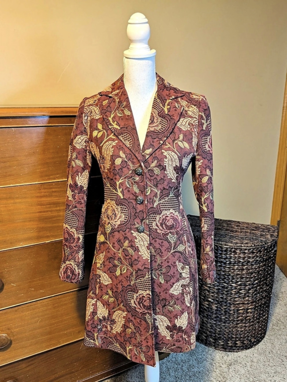 CAbi Self-Selection Floral Embroidered Long Coat Lined Blazer Size 4